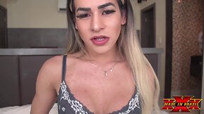 Introducao - negão do zap arrombando a travesti dotada sem preservativo - gabi