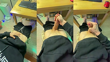 Gotta Bust A Quick Nut Before My Zoom Class Starts