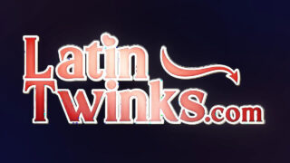 Lækre unge spanske teenagere tager intens anal på casting sofa