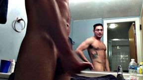Amateur Jacking In Bathroom