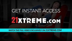 21xtreme com - Vinna's deep fist exploration of Ennies's forbidden pussy depths
