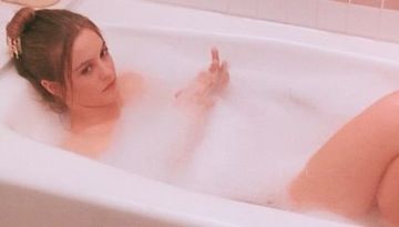 Alicia Silverstone: Naked and Sexy