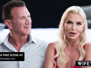 WIFEY Hawt Blond mother I'd like to fuck Tatiana Steele Gets Filled Up By BBC During the time that Hubby Films