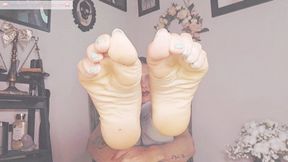 Mini-Clip Dirty, Dusty Foot Worship