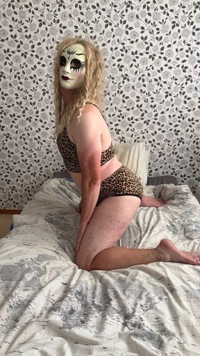 Julia from Sweden has a joyful moment with herself