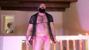 SQUIRTING STRIPPER DEMANDS YOUR COCK!