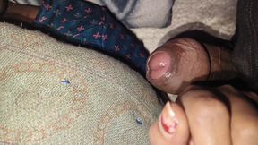 Paheli baar pati ne patni ke muhu me panish diya