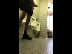 College bathroom cum