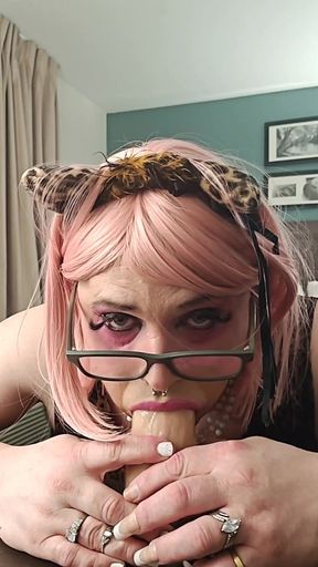 I wish this was a real one Xysishe suck on dildo