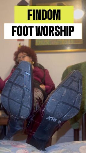 Findom: Foot Worship