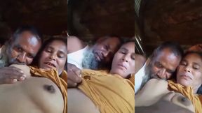 Ak rickshawala arek rickshawalar bou er shathe noshtami