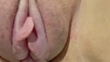 Pussy gets pumped up with pussy pump for the first time with anal plug in her ass