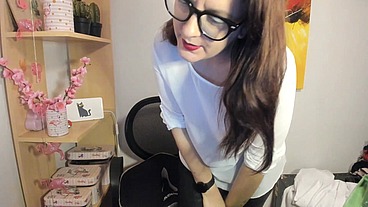Pee ASMR roleplay game 4K