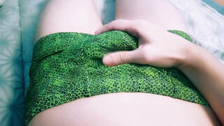 Domowy solowy klip dziewczyny z młodymi, chudymi rosyjskimi nastoletnimi gejowskimi dziwkami, ruchanymi analnie