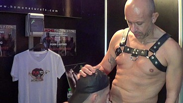 2329 show porn live in public