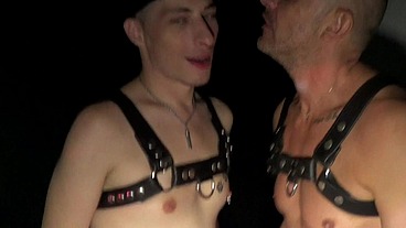 2329 show porn live in public
