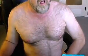 Daddy Bear Eats His Own Cum