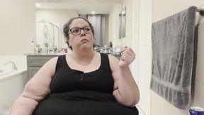 Plump Paradise: Snack N Chat