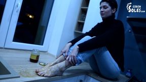 Bare feet in honey, a foot fetish yummy POV!