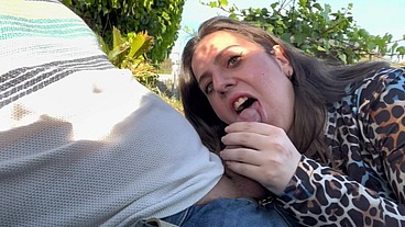 le pedi mamada en varios sitios publicos a mi amiga