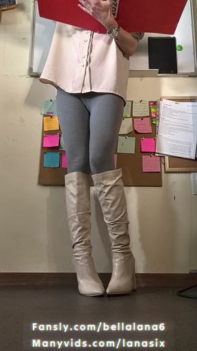 Squirting in my leggings and boots while teaching