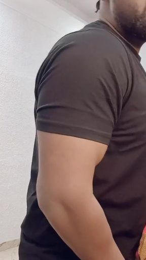 Sasural se aate hi Step di-di ne vlogging start ki aur First Vlog hi sex vlog bana diya apne sautele k sath...   Clip 1