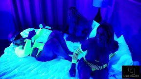 livieblainn, katie kampbell and flight attendant fiona light up