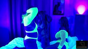 livieblainn, katie kampbell and flight attendant fiona light up