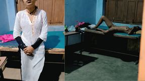 I went to my girlfriend's house at night and had sex with her all night.