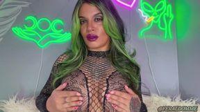 Radiant Purple Lipstick Apply