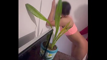 COGI&Eacute_NDOME a la Muchachita de Limpieza. Video Completo