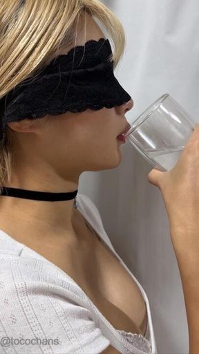 [Neck Fetish] Fetish Supervised Work - The beating and gurgling of the neck seen from the front and the side