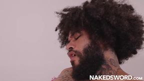 NAKEDSWORD Muscular Italo Andrade Takes Dual Cocks From Gael and Andy Rodrigues