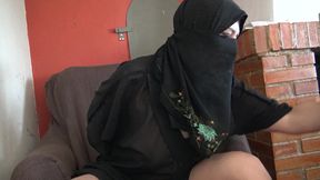 Arab Slut Shows off Her Body and Plays with Her Hairy Pussy