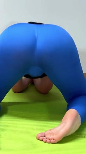 Must-share moment from "Big ass guy butt workout"