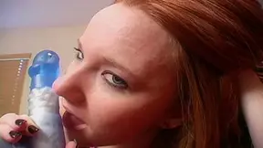 Halo sucking on her sextoy - GNDGFVids