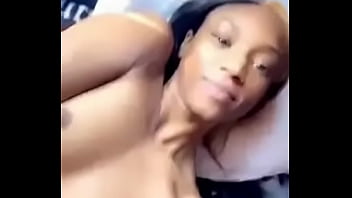 Ebony Girl singing with her pussy (pussy music play!)