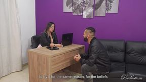 dirty therapy session: this psychologist uses a very unique technique to relieve patient stress