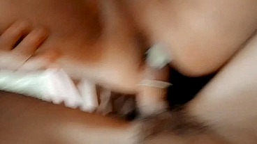 BlowjobqueenTs - Novinho Nerd brincando gostoso no cuzinho da travesti gostosa