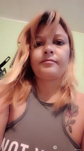 Hot single gives herself pleasure