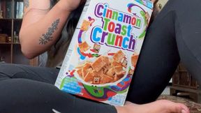 Yummy bowl of Cinnimon Toast Crunch!