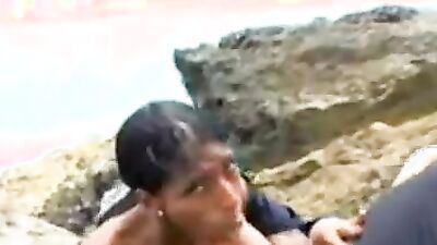 Nice gipsy girl blowjobs