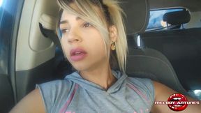 chica muy caliente de brasil masturbandose en el coche!! - melody antunes -