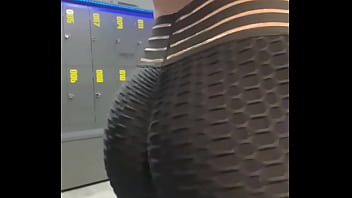 Bref j&rsquo_ai boss&eacute_ le fessier ce matin