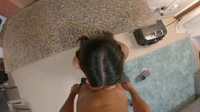 Never enough! touching my girlfriend while is at pc till let her swallow