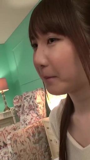 A Beautiful Girl Who Came to Tokyo Makes Her Miraculous Av Debut 2