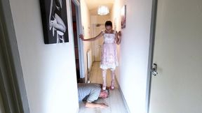 Costume Cosplay Danielle Hand Finger & Head Trample Walk (4K)