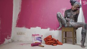 Anal Gape, Anal Stretching, Tattooed Girl Gets Horny in Work Clothes Squirt soaked