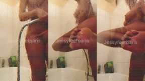 tu as soif ? je suis sous la douche leche ton ecran ou reserve ta seance...