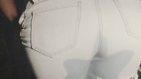 Indian Girl Desperate To Piss Wets Her Jeans